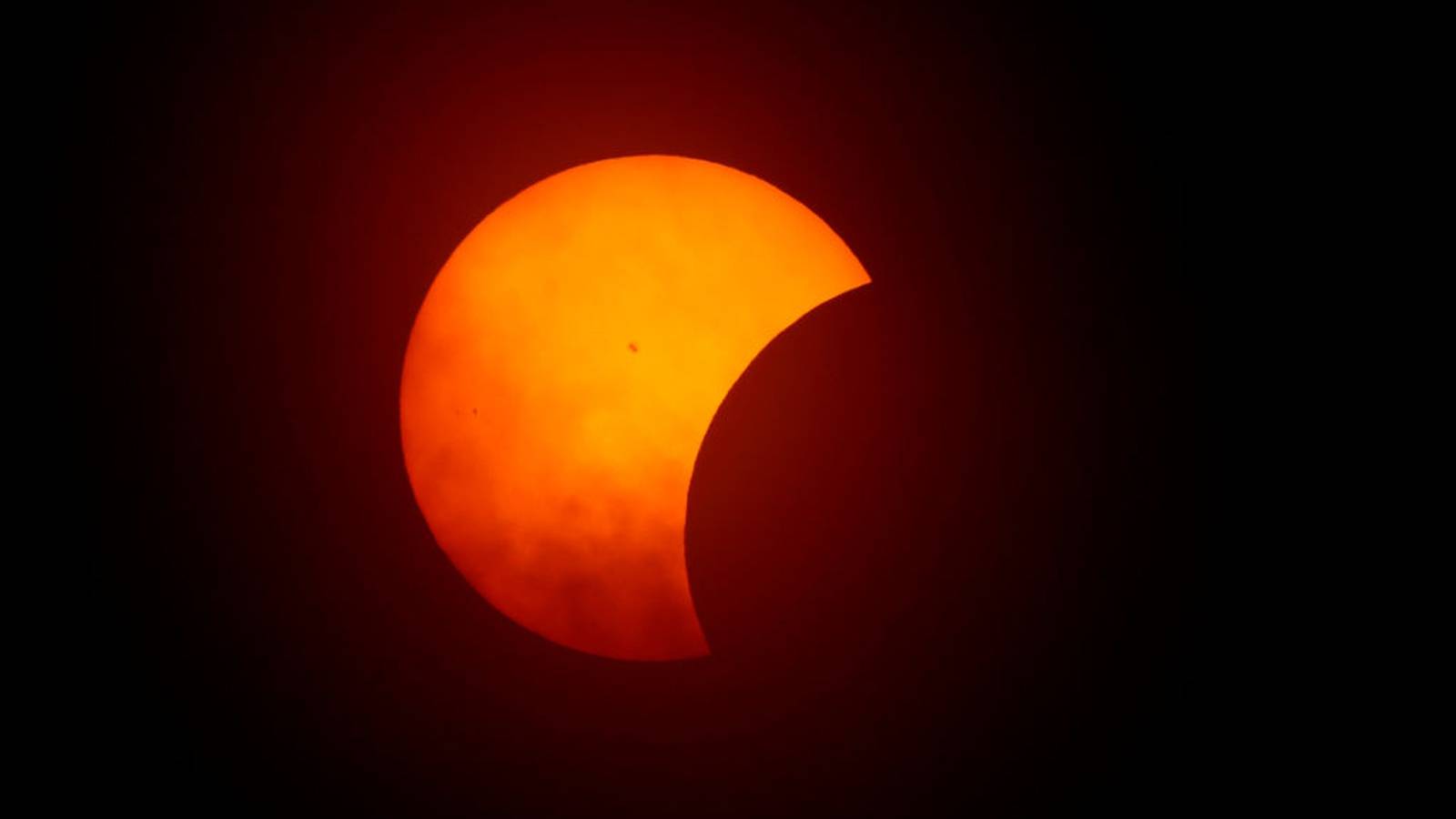 Solar eclipse 2024 Social media has fun with sky show Your
